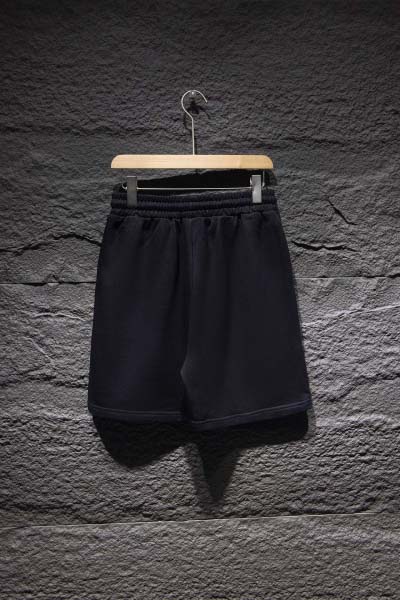 クロムハーツのショートパンツ2025年2月13日発売 HS工場