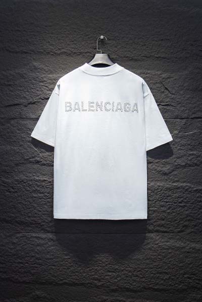 バレンシアガの新作半袖Tシャツ2025年2月13日発売 HS工場