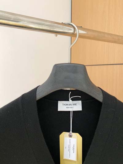 2025年2月15日新作Thom Browneカーディガンジャケット  dtai 工場