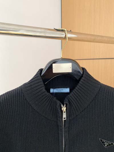 2025年2月15日新作PRADAカーディガンジャケット  dtai 工場