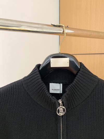 2025年2月15日新作バーバリーカーディガンジャケット  dtai 工場