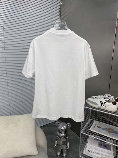 Christian DiorTシャツ2025年2月15日発売  dtai 工場