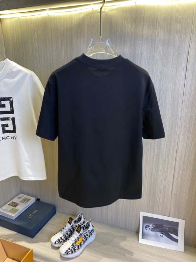 2025年2月16日高品質新品 MONCLER半袖Tシャツ  dtai 工場