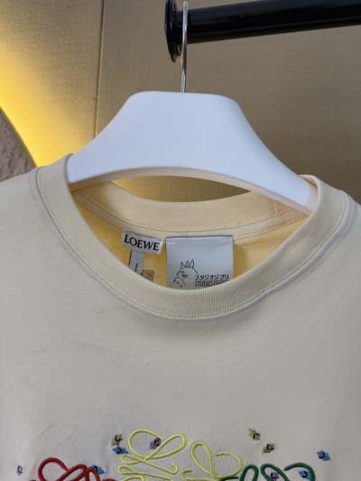 2025年2月21日高品質復刻新品loewe半袖Tシャツ  FF工場