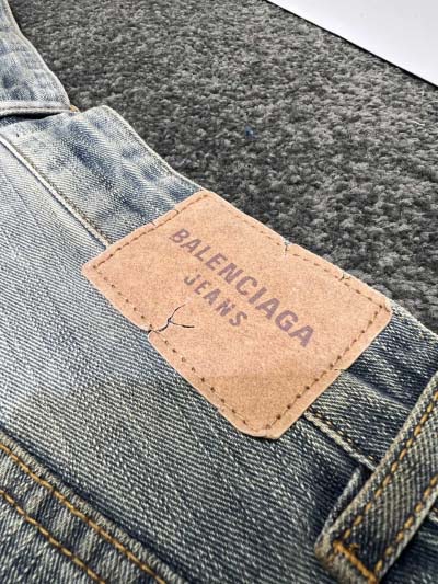 2025年2月22日高品質新品Balenciagaジーパン  FF工場