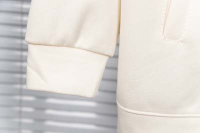 2025年2月23日新品MONCLER ニットカーディガン    yaofa工場