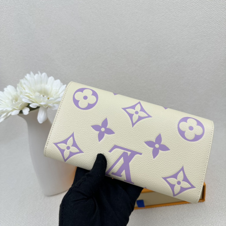 2025年2月24日早春新品MM82516 “Portefeuille Sarah NM” Monogram  ルイヴィトン長財布 zy工場
