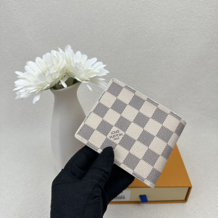 2025年2月24日早春新品M60895 MULTIPLEMultipleDamier， ルイヴィトン二つ折りの短財布 zy工場