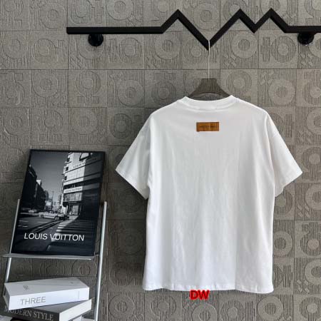 2025年2月26日高品質新品Louis Vuitton半袖のT シャツDW工場