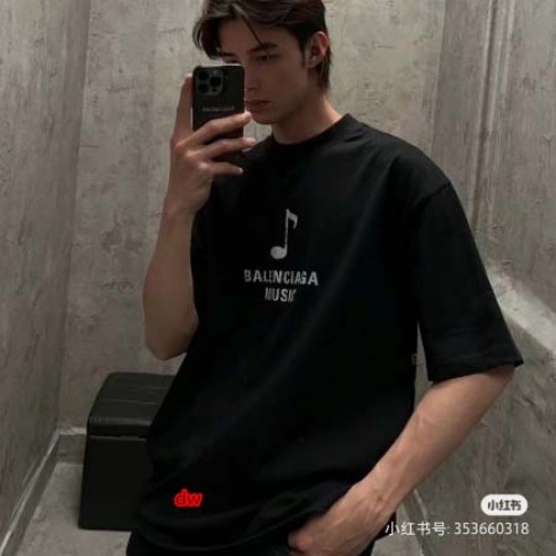 2025年2月28日高品質新品Balenciaga半袖 tシャツDW工場