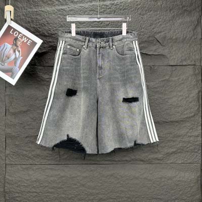 バレンシアガのデニムパンツ2025年2月9日発売DR工場