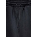 クロムハーツのショートパンツ2025年2月13日発売 HS工場