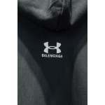 2025年2月13日新品Balenciagaファスナー付きフード付きパーカー HS工場