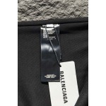 2025年2月13日新品Balenciagaファスナー付きフード付きパーカー HS工場