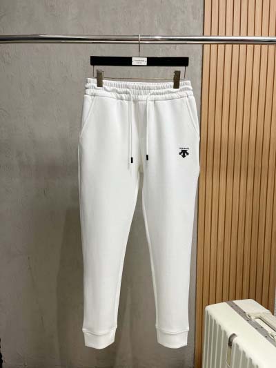 2025年2月15日新品ESスラックス  dtai 工場