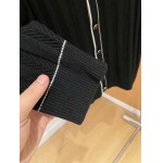 2025年2月15日新作PRADAカーディガンジャケット  dtai 工場