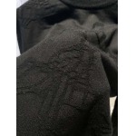 プラダ セーター2025年2月15日発売  dtai 工場