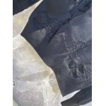 プラダ セーター2025年2月15日発売  dtai 工場