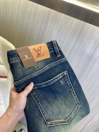 2025年2月15日新商品ルイヴィトンのジーンズ  dtai...