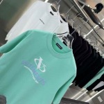 2025年2月23日高品質新品VETEMENTS 半袖Tシャツ  FF工場