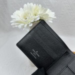 2025年2月24日早春新品M62664. size12 x 9 cm    ルイヴィトン二つ折りの短財布 zy工場