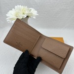 2025年2月24日早春新品M62664. size12 x 9 cm    ルイヴィトン二つ折りの短財布 zy工場