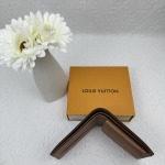 2025年2月24日早春新品M62664. size12 x 9 cm    ルイヴィトン二つ折りの短財布 zy工場