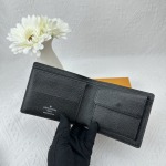 2025年2月24日早春新品M62664. size12 x 9 cm    ルイヴィトン二つ折りの短財布 zy工場