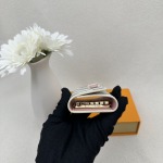 2025年2月24日早春新品M62630  SIZE:10.5x 7.0x 2.0 cm   ルイヴィトン6連キーケース zy工場