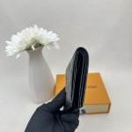 2025年2月24日早春新品M60895 MULTIPLE  ルイヴィトン二つ折りの短財布 zy工場