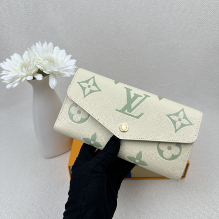 2025年2月24日早春新品M82516 “Portefeu...