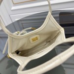 2025年2月26日新品Miumiuバッグ zy工場 20x19cm