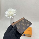 2025年2月26日新品Louis Vuitton カードホルダー zy工場