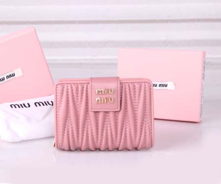 2025年2月26日新品Miumiu財布 zy工場