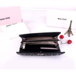 2025年2月26日新品 Miumiu財布 zy工場