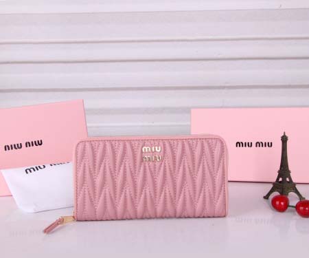 2025年2月26日新品Miumiu財布 zy工場