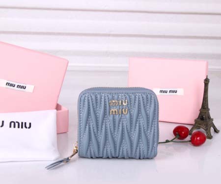 2025年2月26日新品 Miumiu財布 zy工場
