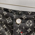 2025年2月28日高品質新品Louis Vuittonジーパン半ズボンDW工場