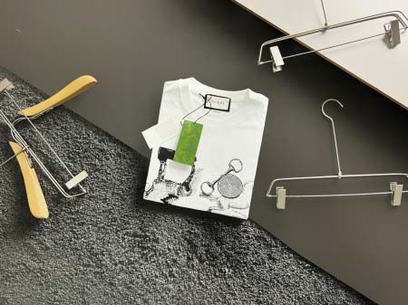 2025年3月1日春夏高品質新品Gucci半袖 tシャツDW工場