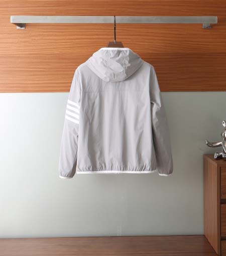 2025年3月3日春秋用高品質新品Thom Browneジャケットliangp工場