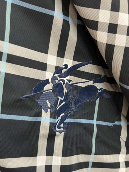 2025年3月3日春秋高品質新品バーバリージャケットliangp工場