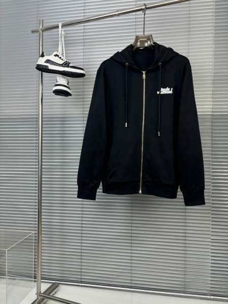 2025年3月5日春秋高品質新品Louis Vuittonメンズ 上下セットchenxin工場