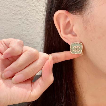 2025年3月7日入荷新品Chanelピアスギフト/誕生日/記念品/xin工場