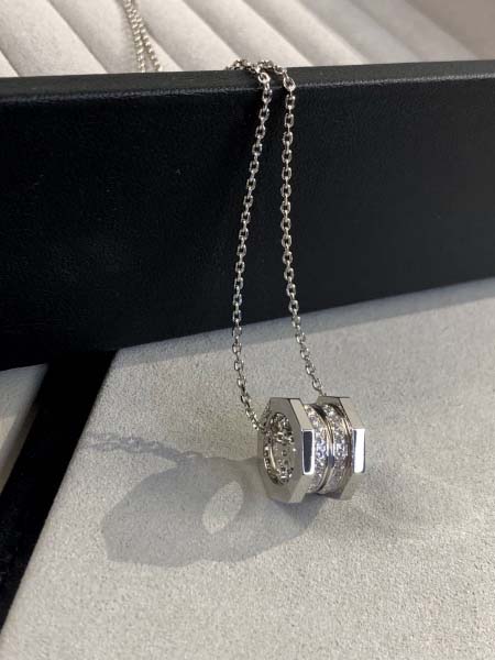 2025年3月9日入荷新品Cartierネックレスギフト/誕生日/記念品/アクセサリーxin工場