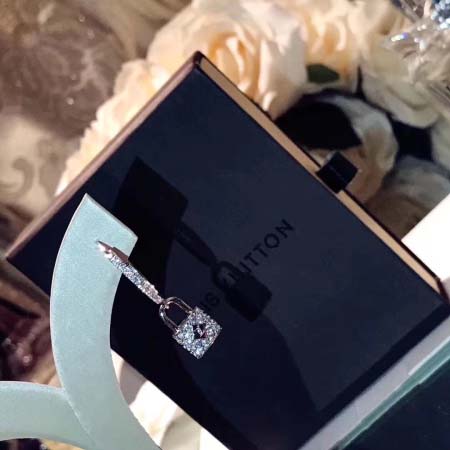 2025年3月9日入荷新品Louis Vuittonピアスギフト/誕生日/記念品/アクセサリーxin工場