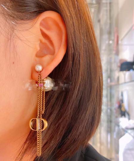 2025年3月9日入荷新品DIORピアスギフト/誕生日/記念品/アクセサリーxin工場