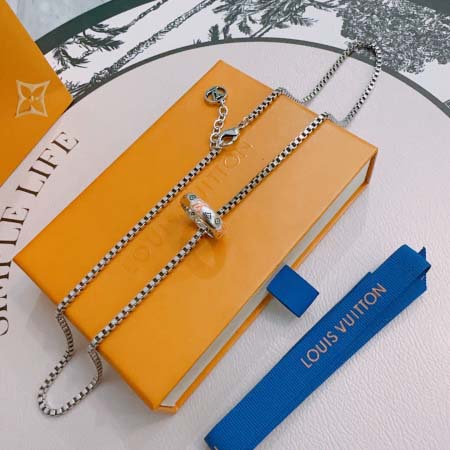 2025年3月9日入荷新品Louis Vuittonネックレスギフト/誕生日/記念品/アクセサリーxin工場