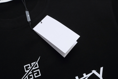 2025年3月12日春夏新品GIVENCHY半袖Tシャツjinxin工場