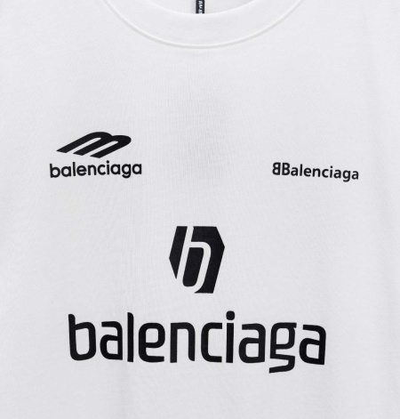 2025年3月13日新品Balenciaga半袖 tシャツ  xiongma工場