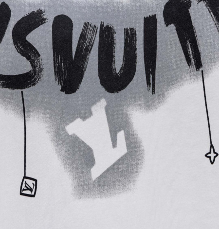 2025年3月13日新品Louis Vuitton半袖 tシャツ  xiongma工場